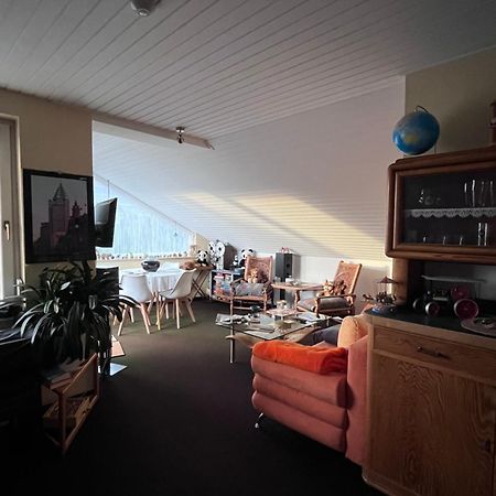 Helles Apartment Mit Balkon In Ruhiger Lage Hamelin Ngoại thất bức ảnh